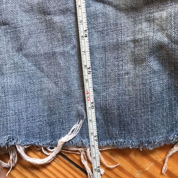 Distressed Levi cutoff Jean shorts 35 waist - Picture 10 of 11